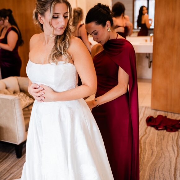 Justin Alexander Wedding Gown - Ivory - Picture 2 of 14